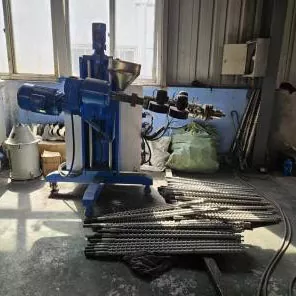 Mini Ib Ntsia Hlau Extruder